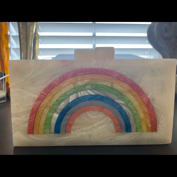 Lulu rainbow clutch with gold chain strap - Picture 3 of 4